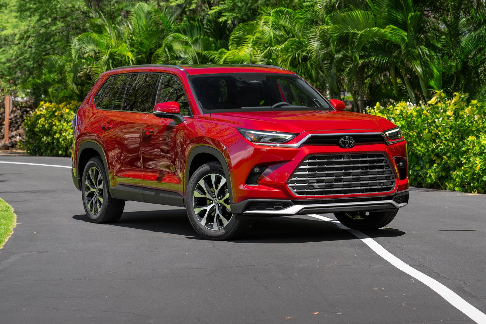 The 2026 Toyota Grand Highlander Platinum Edition MAX Hybrid SUV